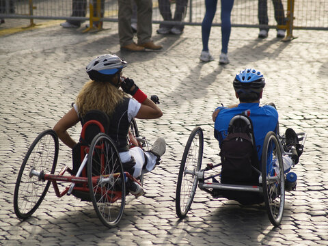 Atleti paraplegici alla maratona di Roma.