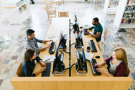 University students working in computer lab