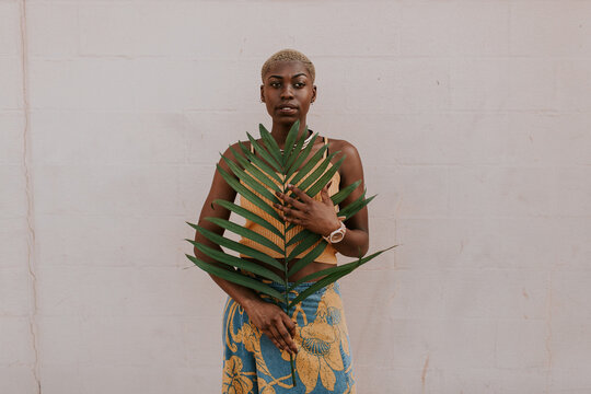 Horizontal image of an African American woman