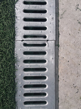 Water drain grating in close-up
