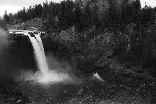 Black and white image of Snoqualmie falls in Washington.