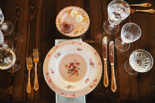 Vintage China Tablesetting