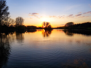 Babbs Mill lake in autumn with birds