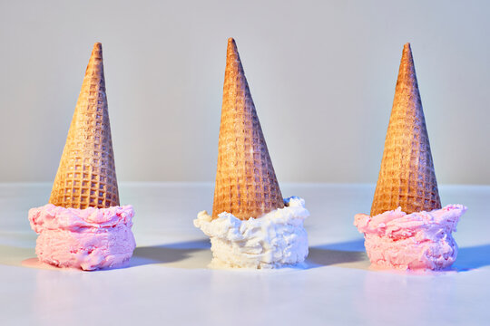 Mid Century Pop-Art Style Ice Cream Cones