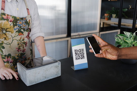 Paying with QR code