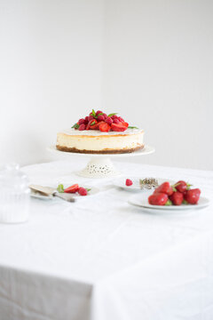 Cheesecake with berries