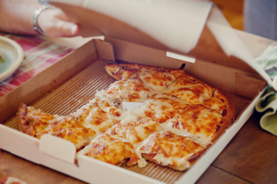 Pepperoni and cheese pizza