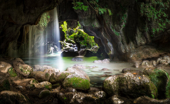 Puente de Dios Waterfall, Pinal de Amoles, Sierra Gorda, Quer&eacute;taro, M&eacute;xico
