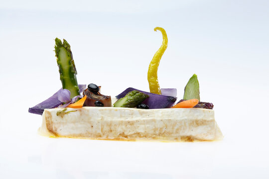 Seafood and vegetables creese salad