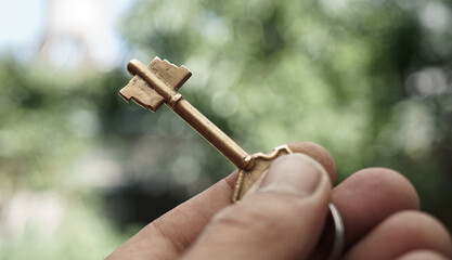 hand with key