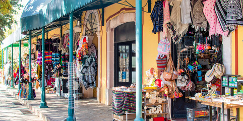 MEXICAN COLORFUL AND TRADITIONAL MARKET