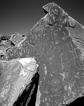 petroglyphs rock carvings on rock face in petrified forest national monument arizona
