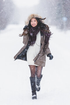 outdoor winter girl