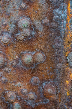Twenty shades of rusty iron