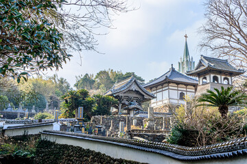 寺院と教会の見える道（冬）　平戸ザビエル記念教会と瑞雲寺　長崎県平戸市　The road where you can see temples and churches(winter)　Nagasaki-ken Hirado city