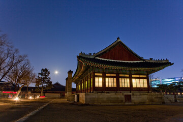 Fototapeta premium 경복궁의 야경