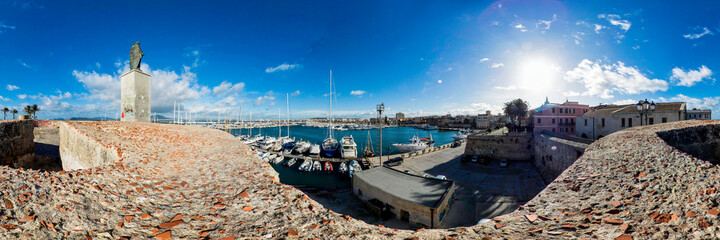 I Bastioni di Alghero, Sardegna, Italia