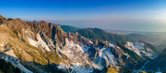 Carrara Quarry Tuscany Massa - The white Marble 
