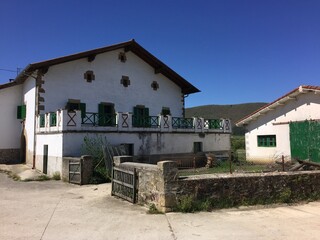 Masía típica de Pamplona © Cristina