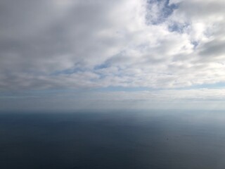 cielo, mar, oceáno, acuático, azul, nube, nube, naturaleza, horizonte, verano, nublado, paisaje, sol, hermoso, atardecer, vista del mar, clima, impresiones, blanco, alumbrado, celaje, calma, beldad, d