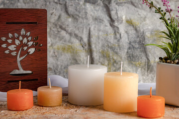 Velas aromáticas con decoración de árbol 