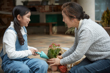 couple holding flower