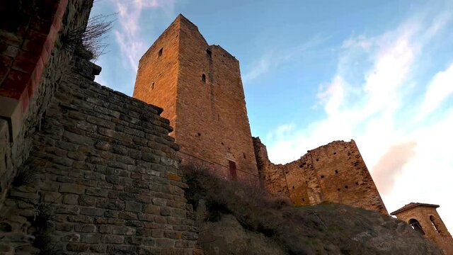 Castello di Carpineti in 4K