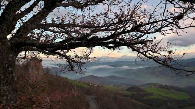 Castello di Carpineti in 4K