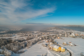 Zimowy poranek, krajobraz z lotu ptaka © Piotr Gaborek 