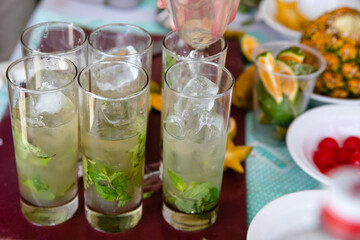 Fototapeta premium cocktail with lime and mint