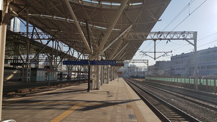 Waiting for KTX @Seoul Station, South Korea