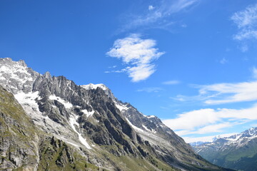 Fototapeta na wymiar Valle d'Aosta Monte Bianco Skyway