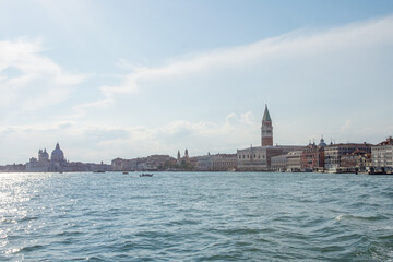Fototapeta premium discovery of the city of Venice and its small canals and romantic alleys