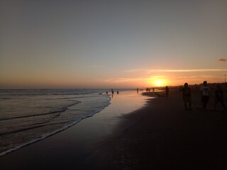 Obraz premium sunset on the Parangtritis beach