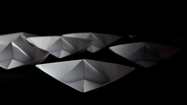 papper boat squad formation