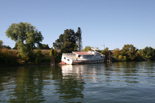 California Delta, Day In Delta Life, Abandoned Riverboat 