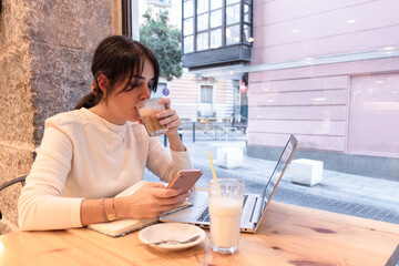 Woman drinking a coffee