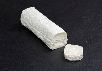 Goat cheese roller with slice