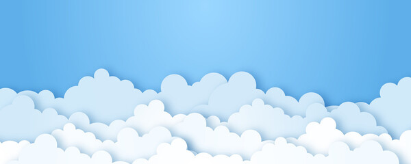 Wolken op blauwe hemelbanner. Witte wolk op blauwe lucht in papier gesneden stijl. Wolken op transparante achtergrond. Vector papier wolken. Witte wolk op blauwe hemel papier gesneden ontwerp. Vector papier kunst illustratie