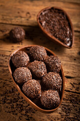 Chocolate Easter egg stuffed with brigadeiros.