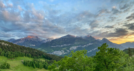 Abendstimmung über dem Hasliberg