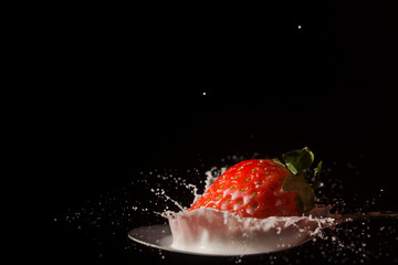 Erdbeeren trifft Milch