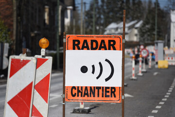 circulation traffic route auto voiture vitesse radar controle
