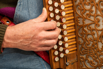 accordéons classiques à boutons.