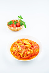 Nutritious and delicious tomato scrambled eggs