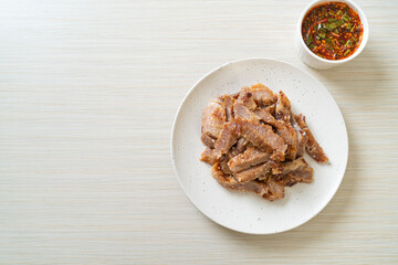 Grilled Pork Neck with Thai Spicy Sauce
