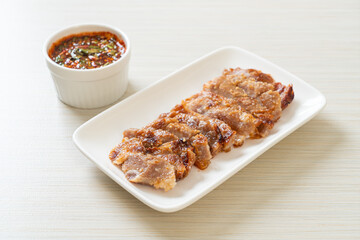 Grilled Pork Neck with Thai Spicy Sauce