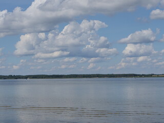 Obraz premium Der Fleesensee in Mecklenburg-Vorpommern im Sommer