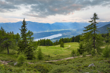 Fototapeta premium Amlbrunnsteig am Millstätter See / Kärnten