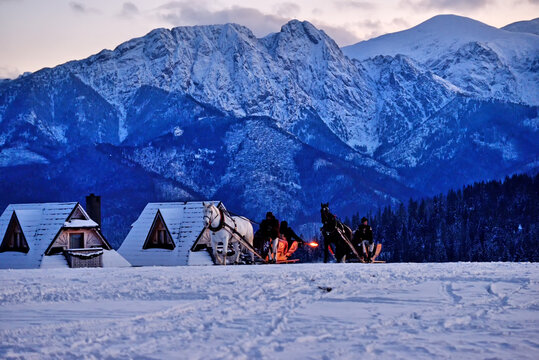 Fototapeta Widok na Giewont. Kulig na Gubałówce.